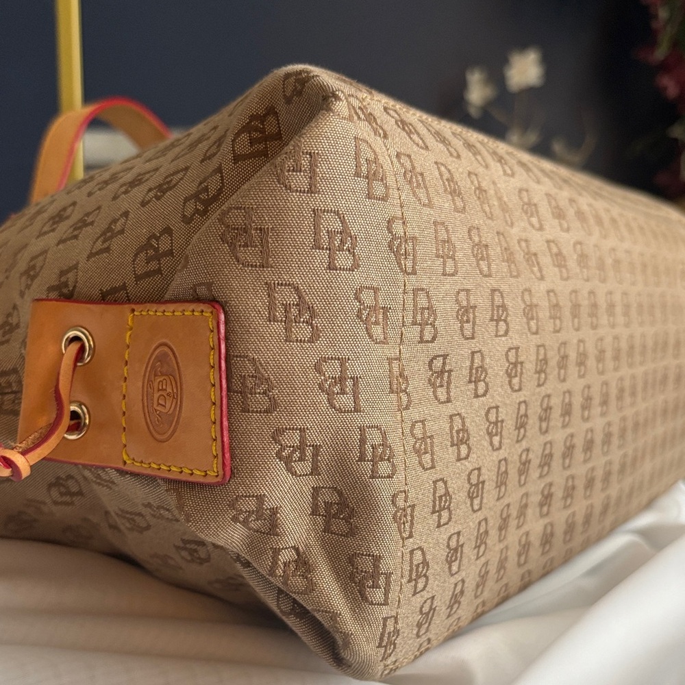 Dooney & Bourke Brown Satchel with Pouch, Key Chain and DustBag - Picture 8 of 16